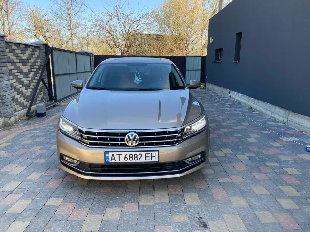 Volkswagen Passat - фото 2