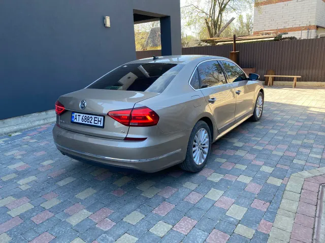 Volkswagen Passat - фото 5