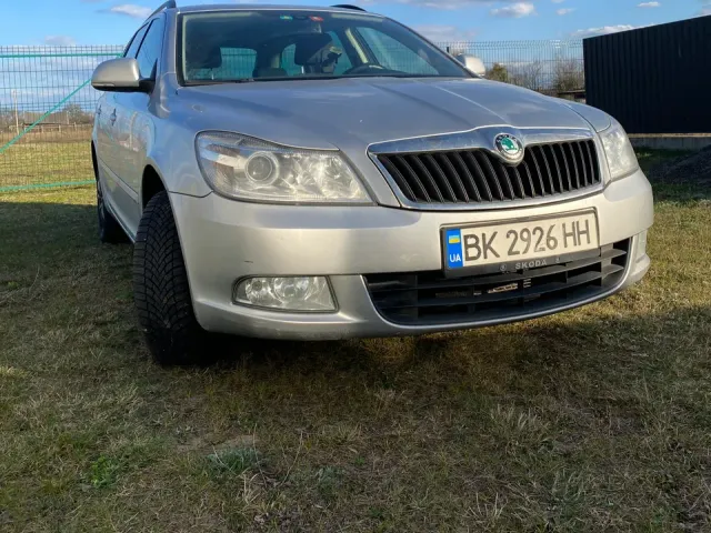 Skoda Octavia - фото 2