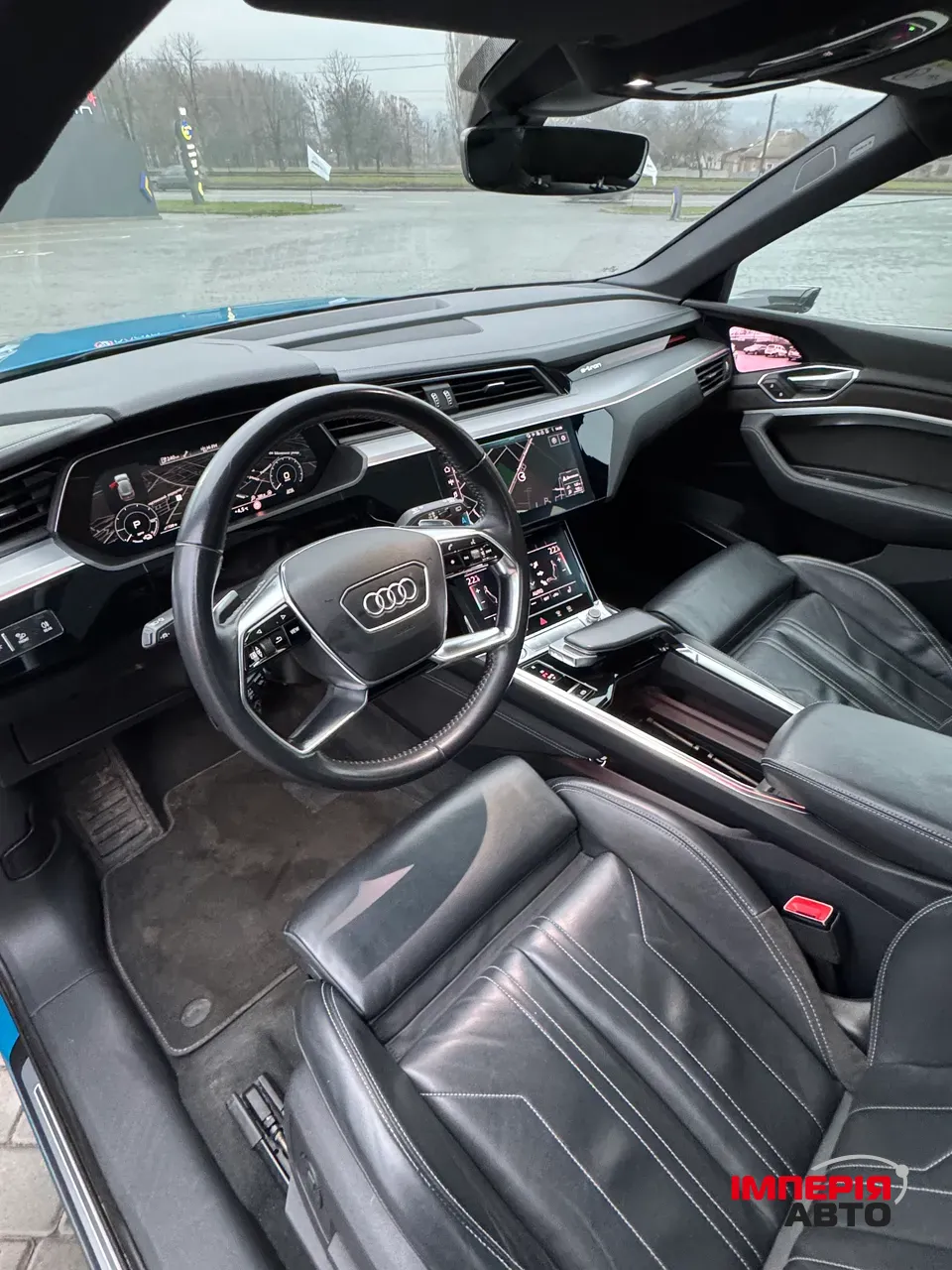 Audi e-tron - фото 44