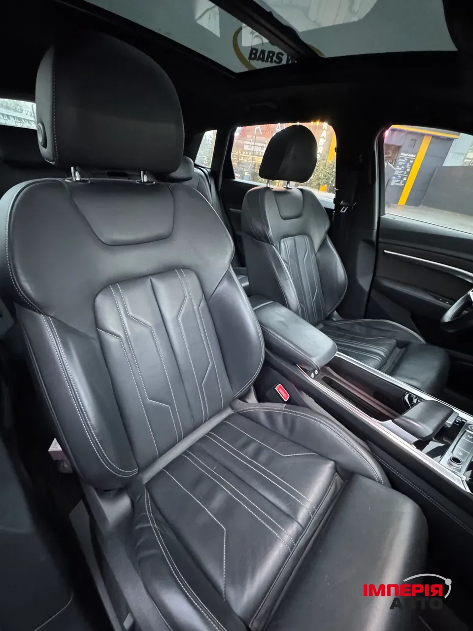 Audi e-tron - фото 37