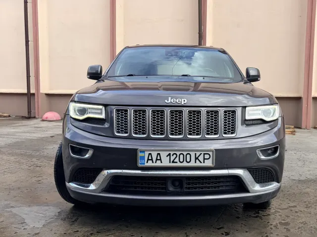 Jeep Grand Cherokee - фото 3