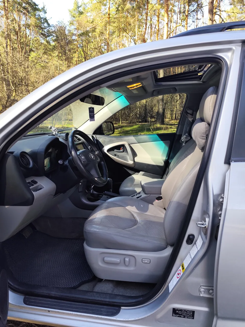 Toyota RAV4 - фото 20