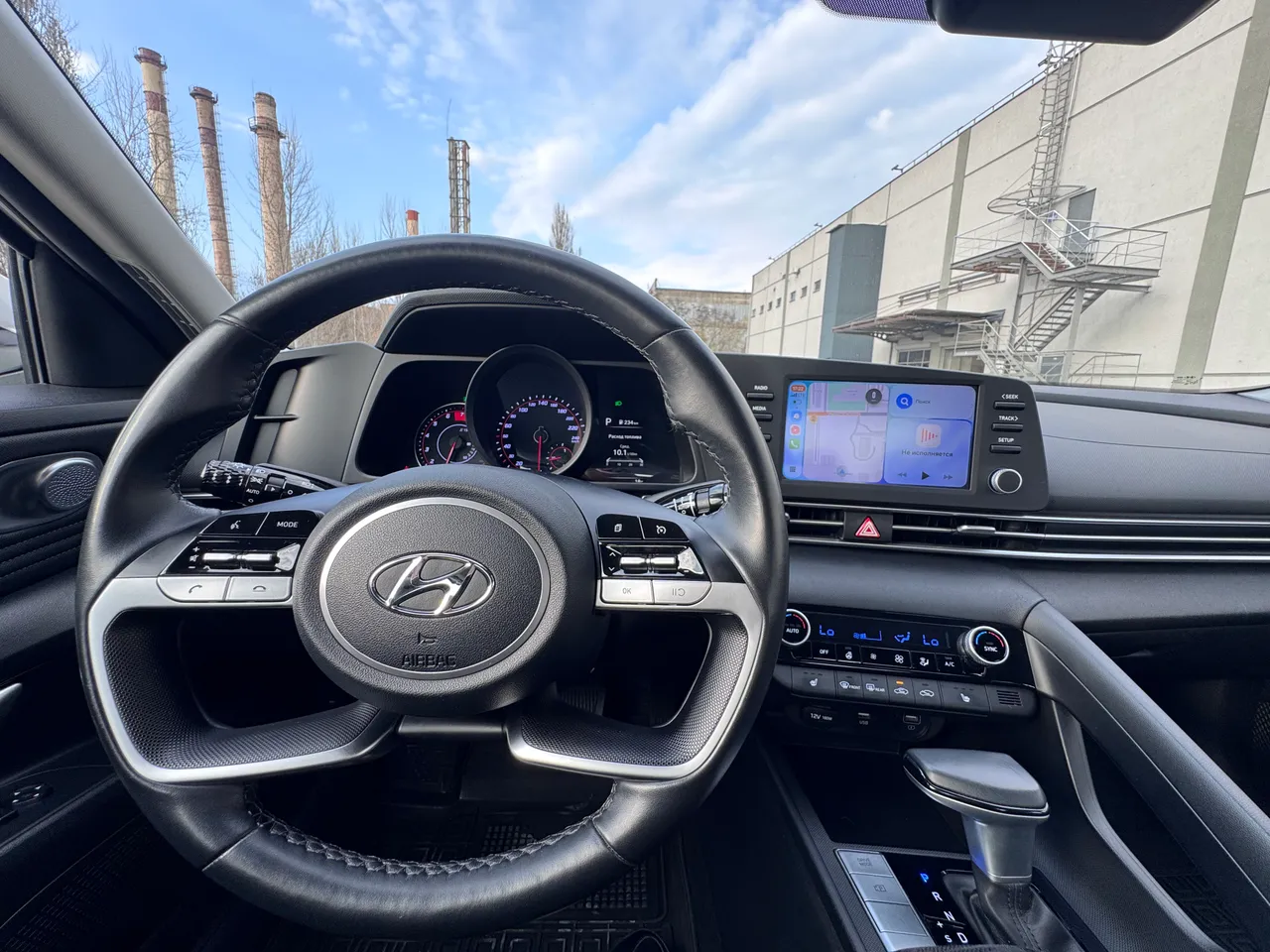 Hyundai Elantra - фото 10