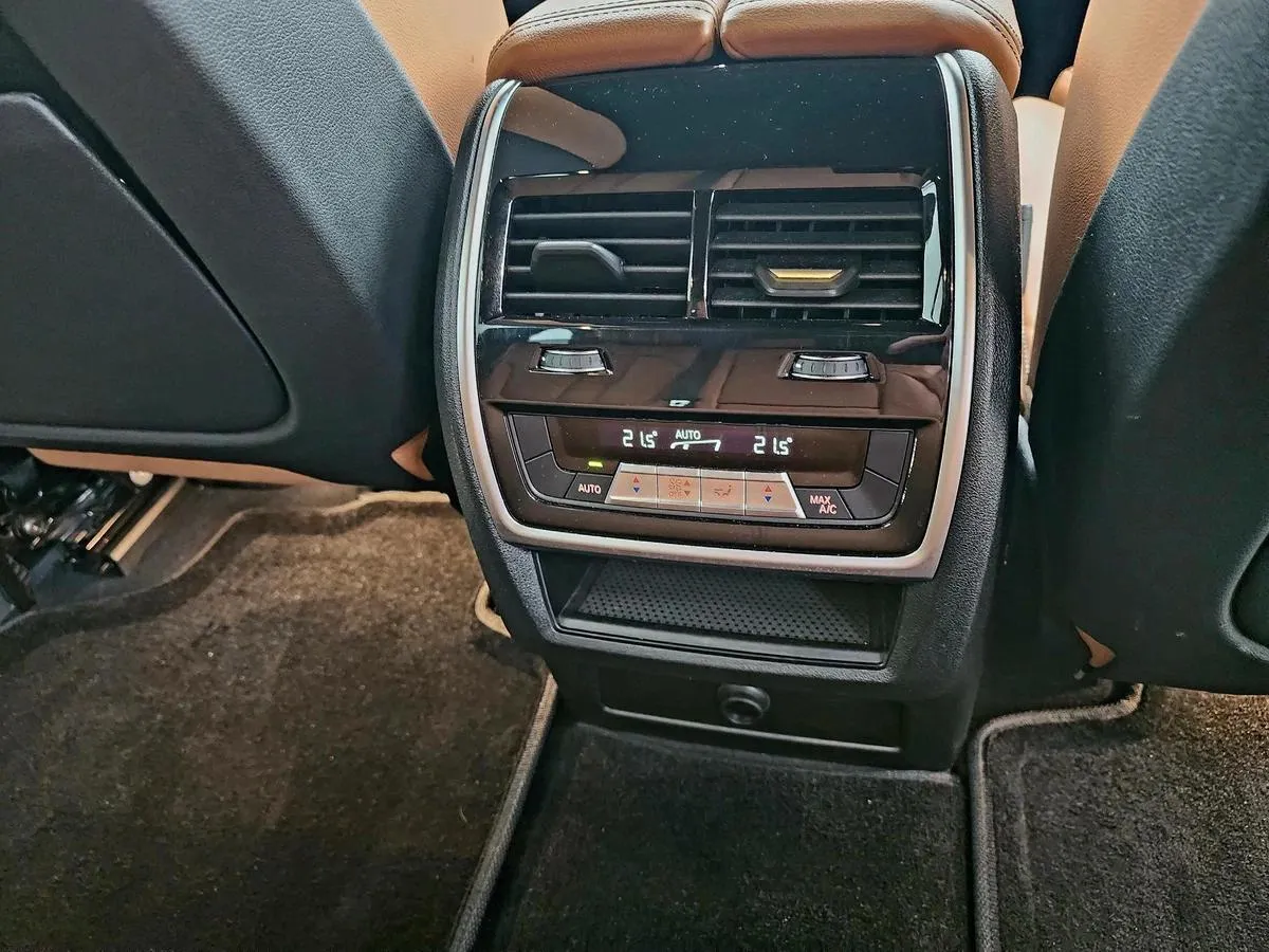 BMW X5 - фото 10