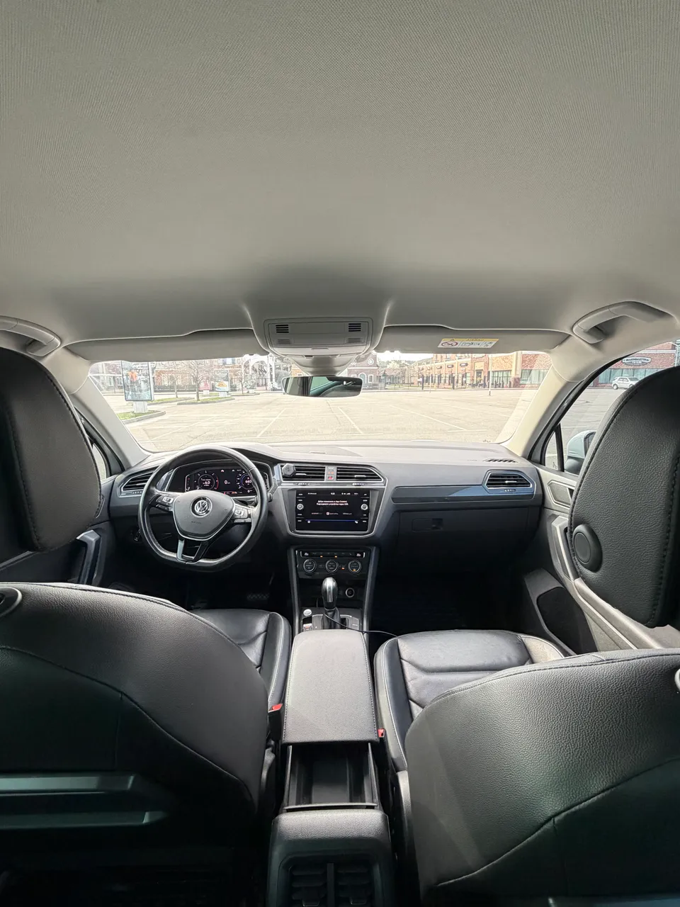 Volkswagen Tiguan - фото 6