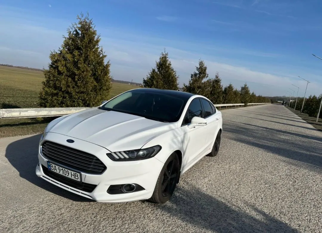 Ford Fusion USA - фото 1