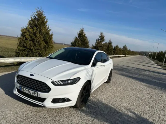 Ford Fusion USA - фото 1