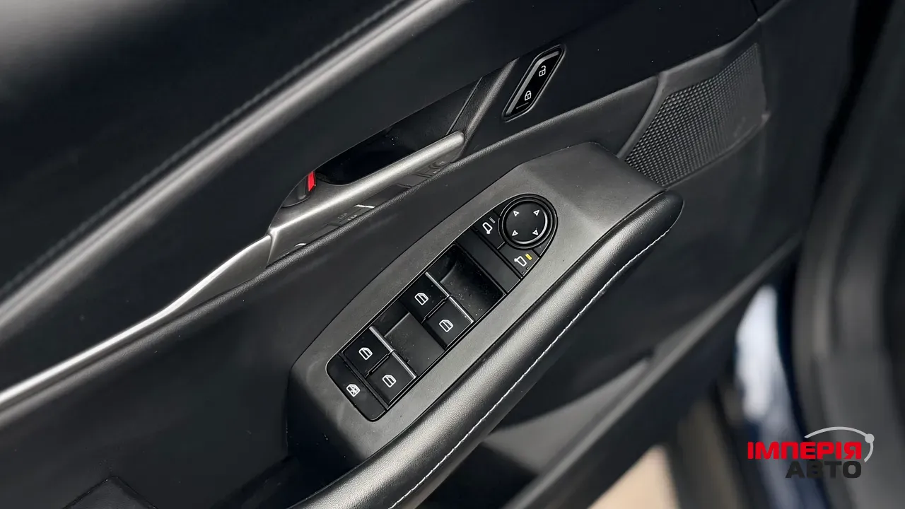 Mazda CX-30 - фото 27