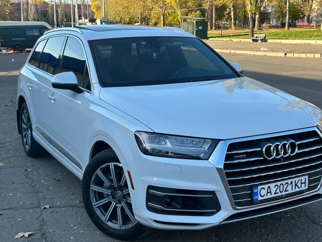 Audi Q7 - фото 5