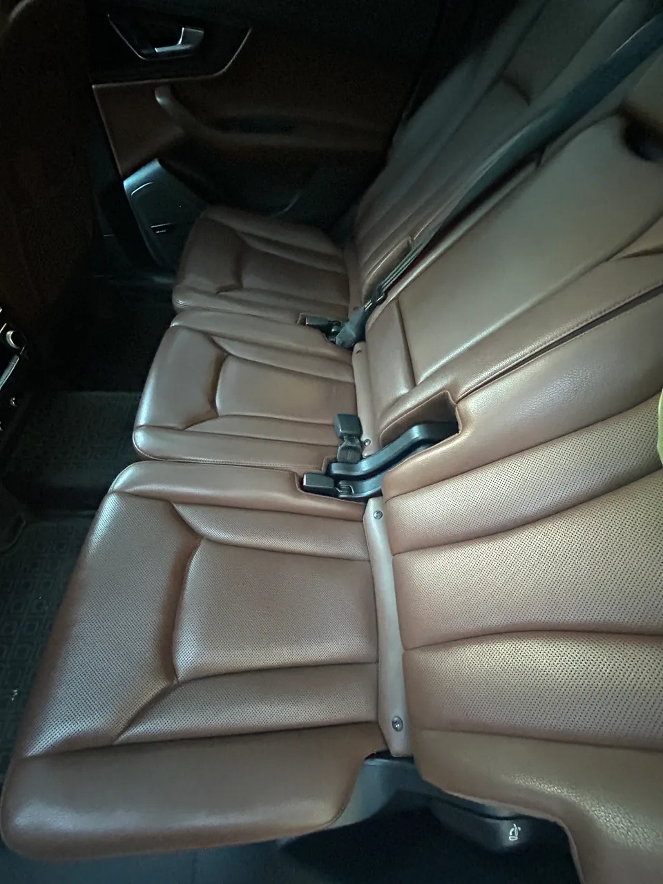 Audi Q7 - фото 30