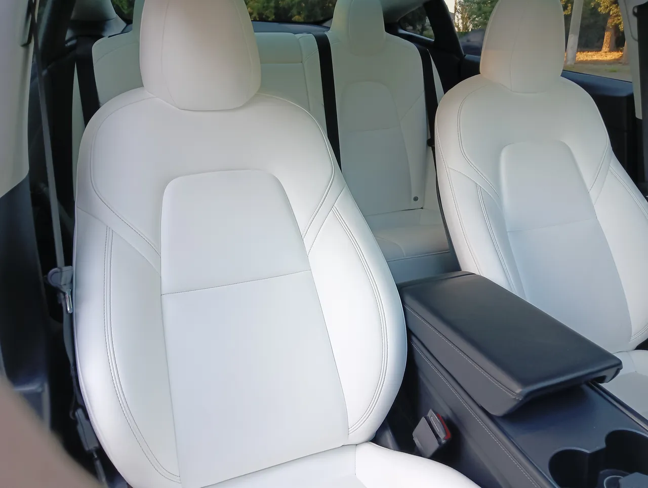 Tesla Model 3 - фото 6