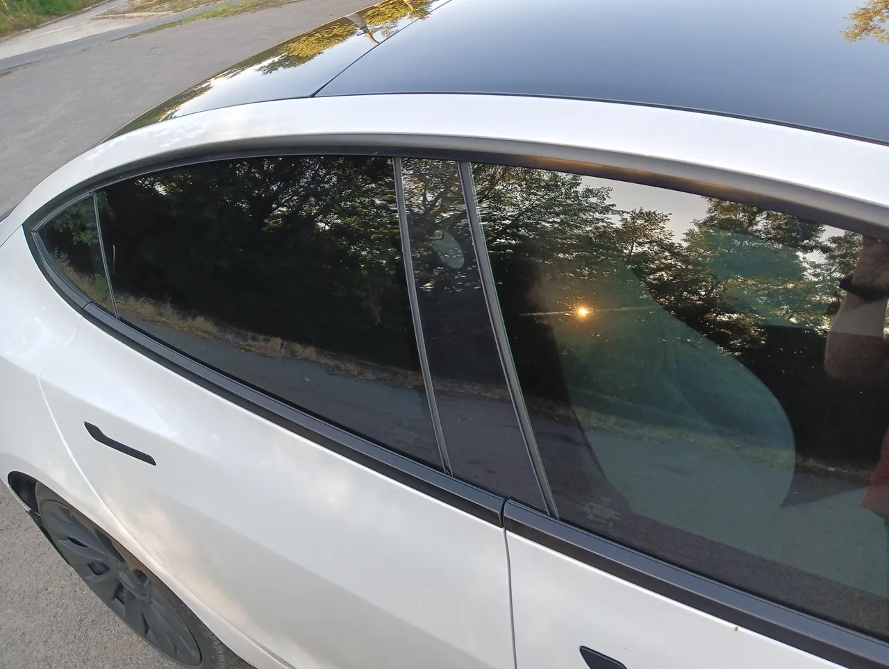 Tesla Model 3 - фото 16