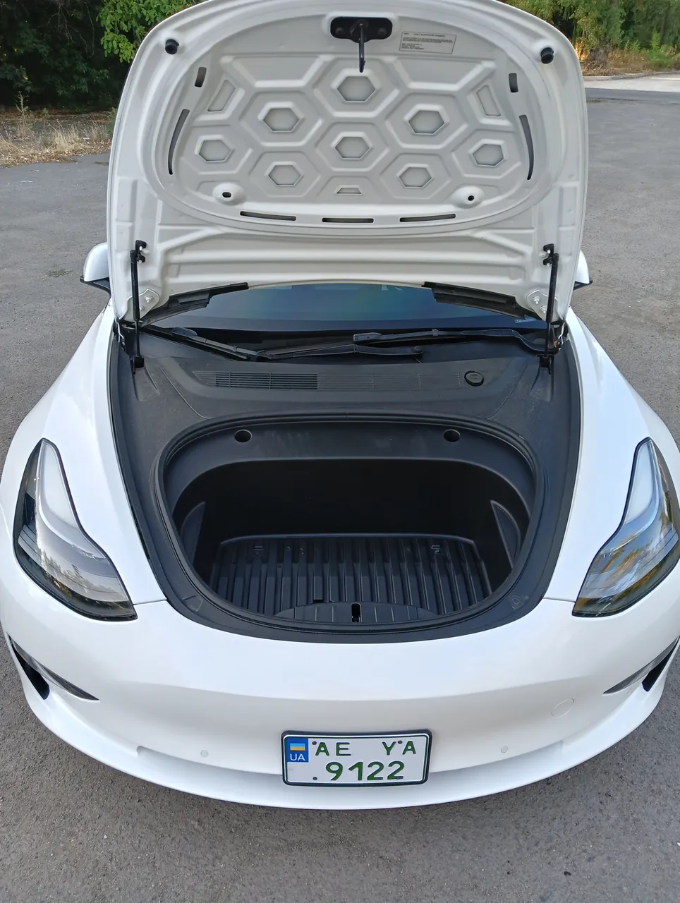 Tesla Model 3 - фото 5