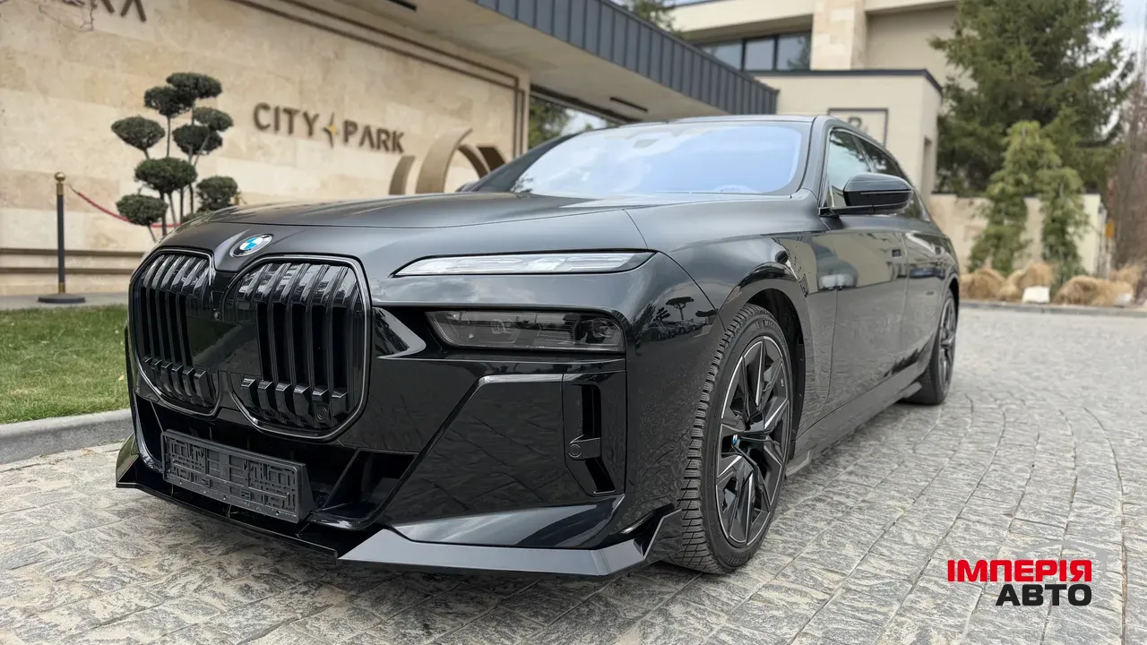 BMW 7 серії - фото 15