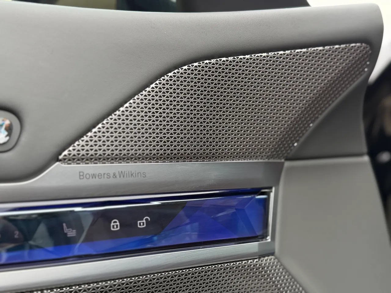 BMW 7 серії - фото 80