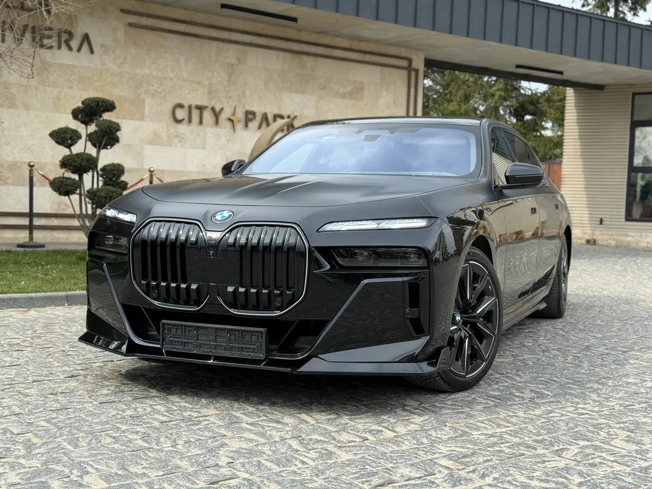 BMW 7 серії - фото 22