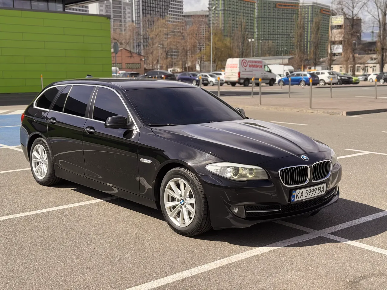 BMW 5 серії - фото 1