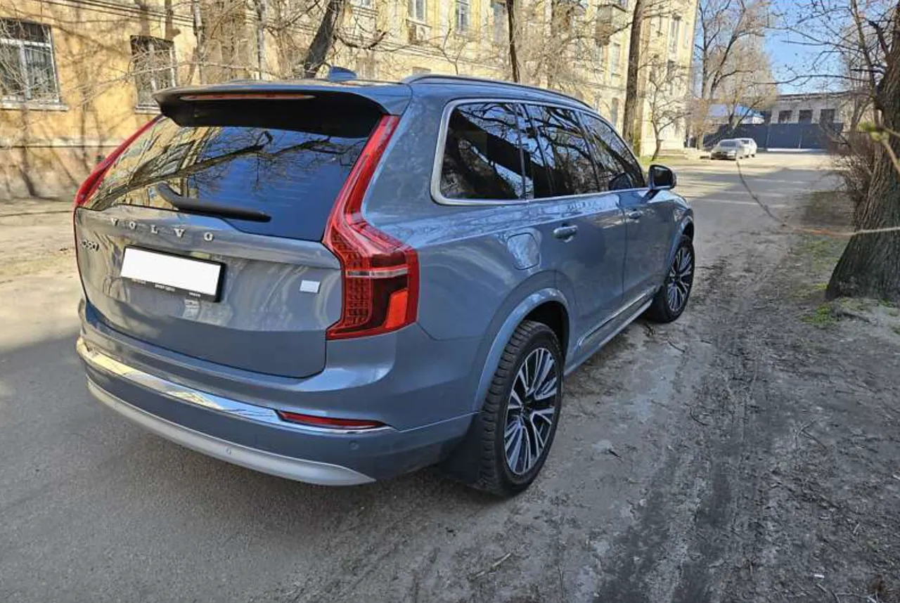 Volvo XC90 - фото 3