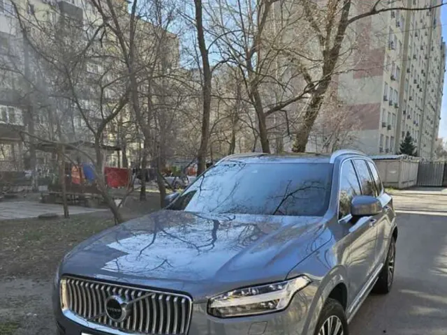 Volvo XC90 - фото 2