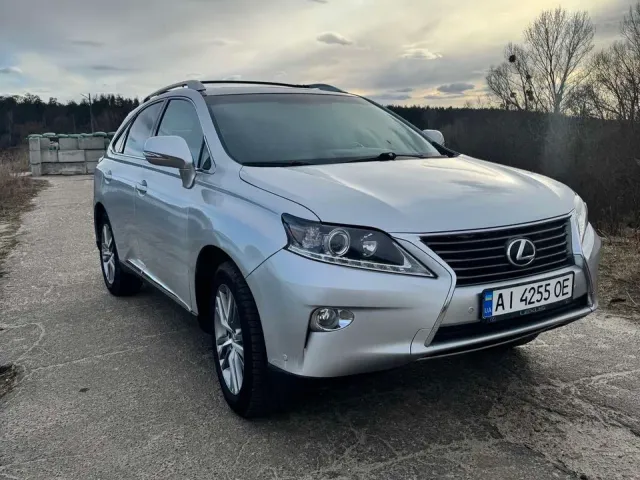 Lexus RX - фото 4