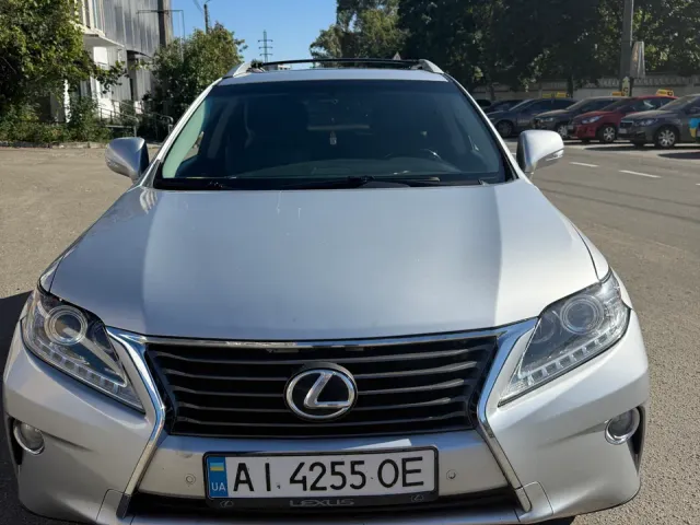 Lexus RX - фото 1