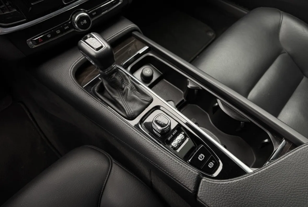 Volvo S90 - фото 10