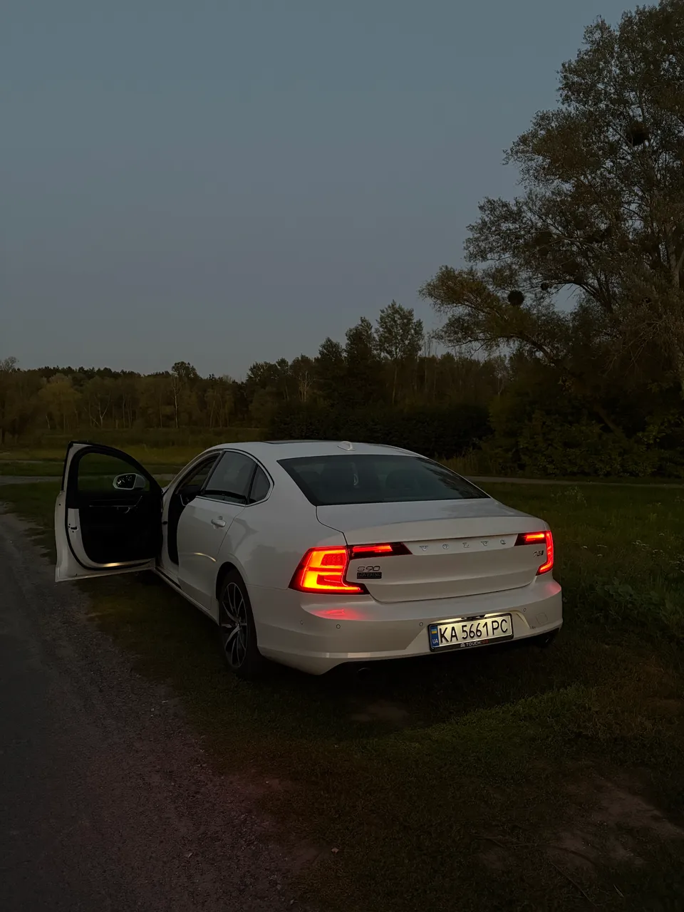 Volvo S90 - фото 29