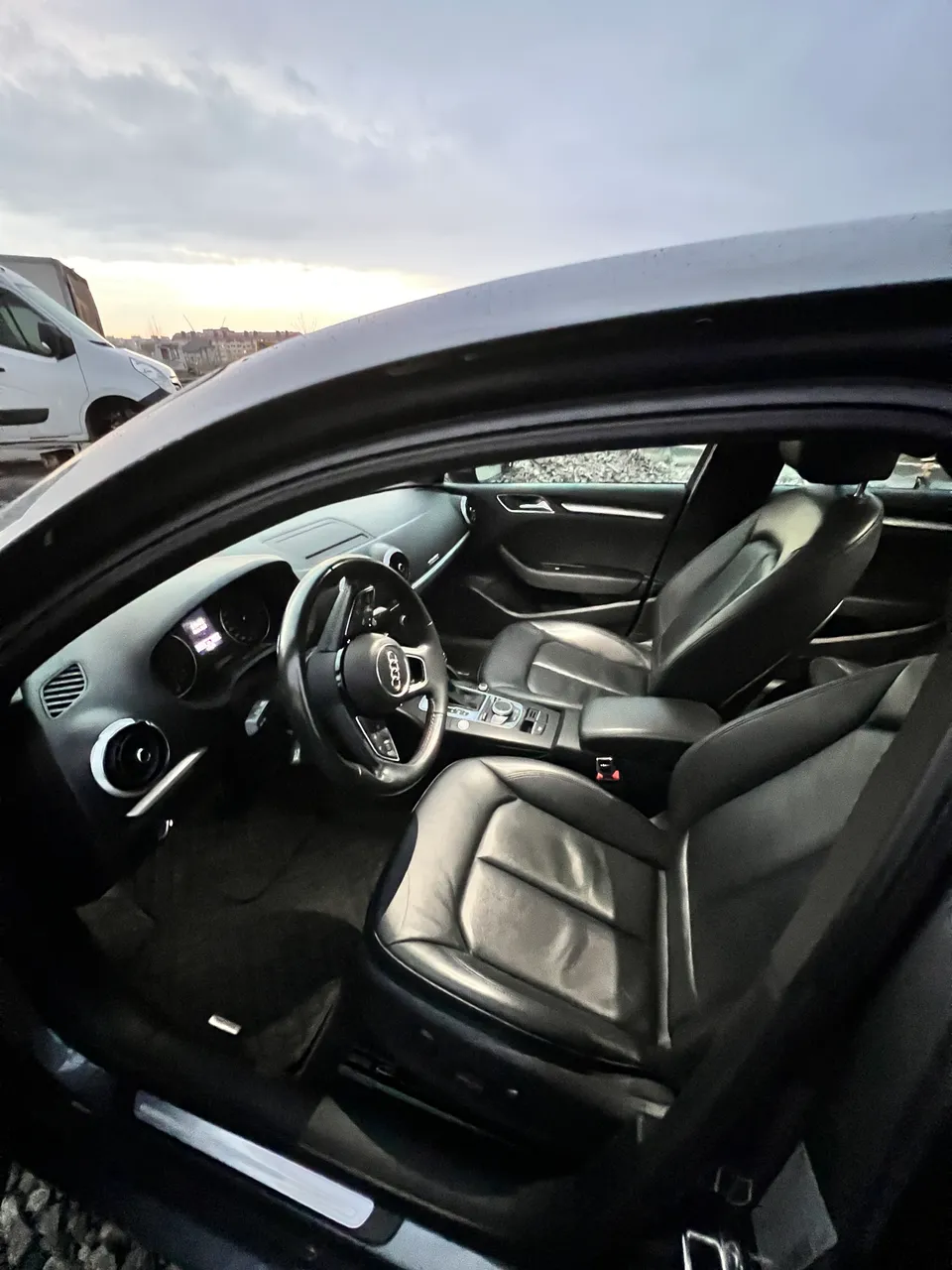 Audi A3 - фото 11