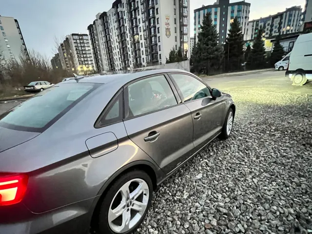 Audi A3 - фото 4