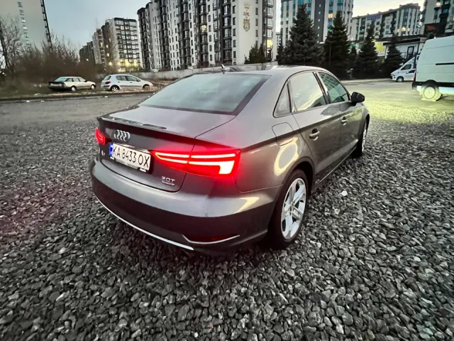 Audi A3 - фото 5