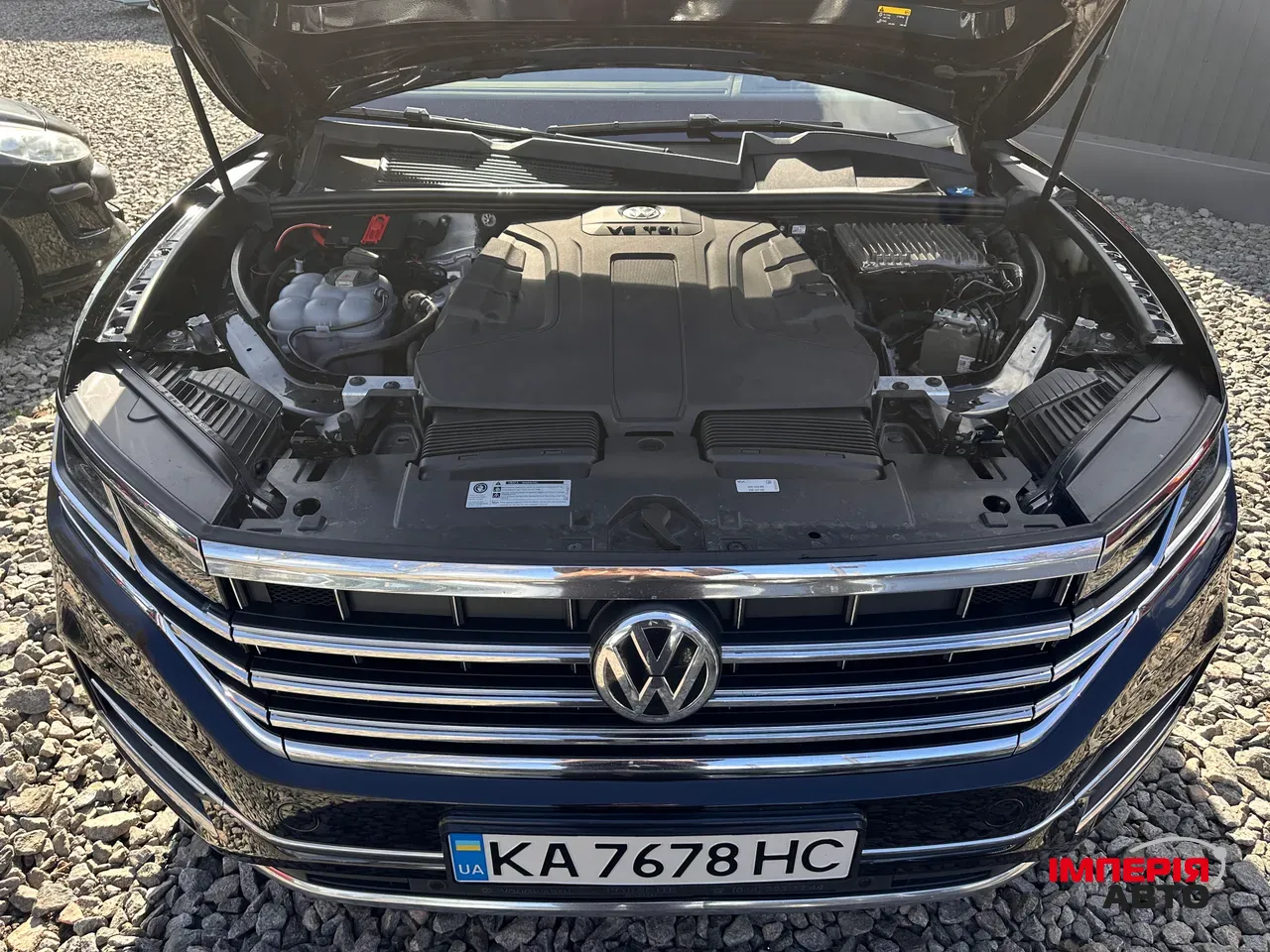 Volkswagen Touareg - фото 4
