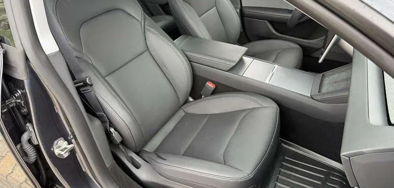 Tesla Model 3 - фото 11