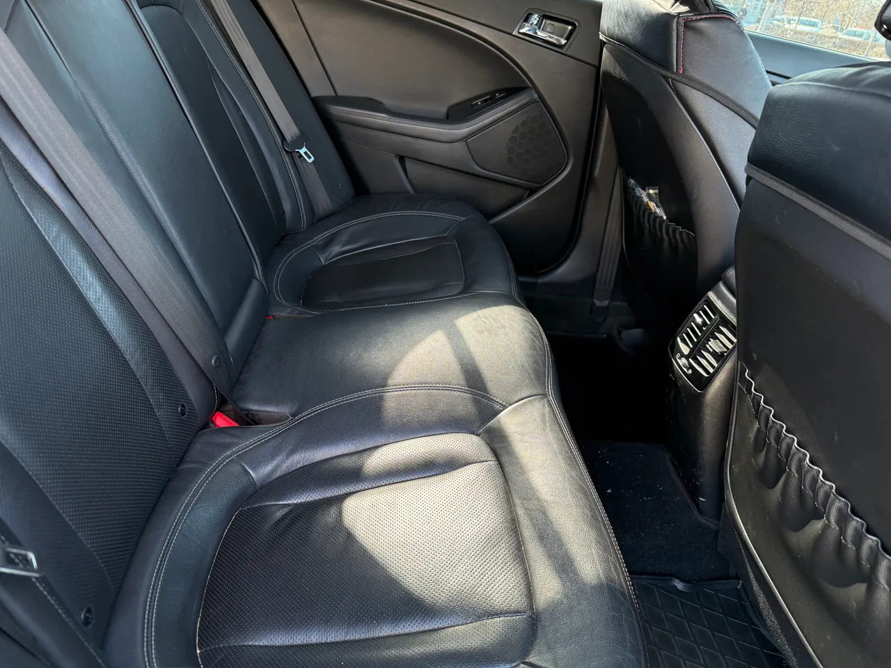 Kia Optima - фото 8