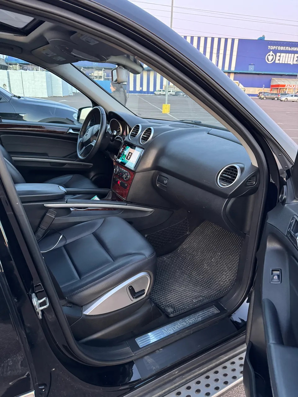 Mercedes-Benz M-Класс - фото 9