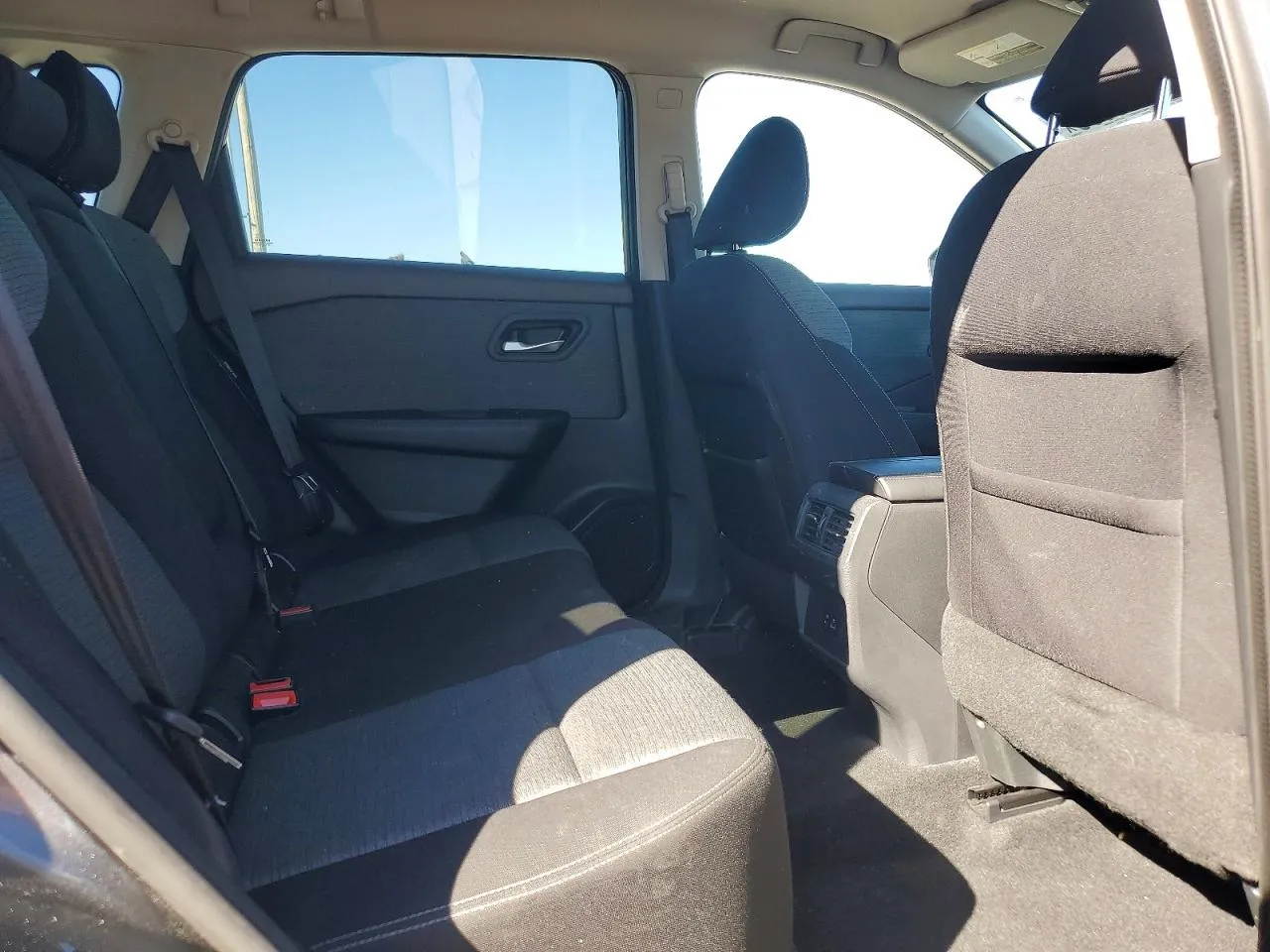 Nissan Rogue - фото 7