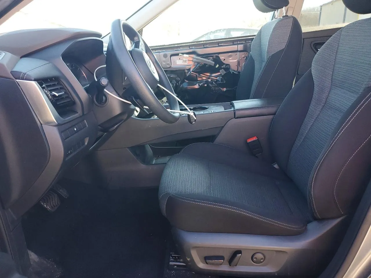 Nissan Rogue - фото 11