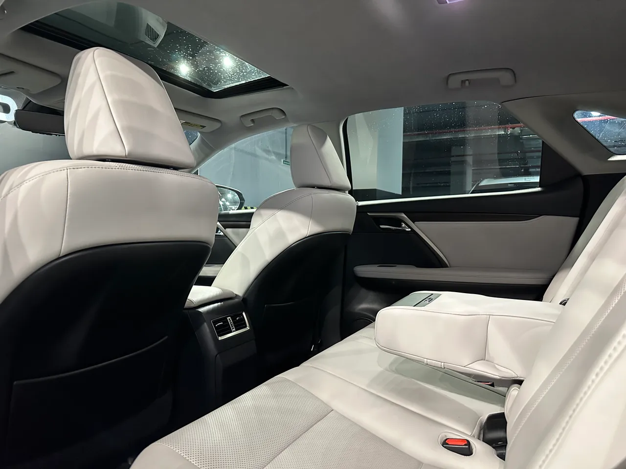 Lexus RX - фото 11