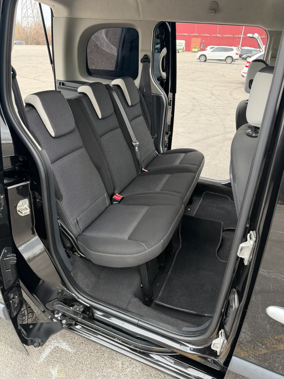 Renault Kangoo - фото 14