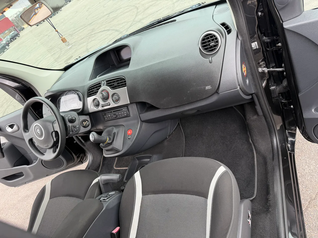 Renault Kangoo - фото 12