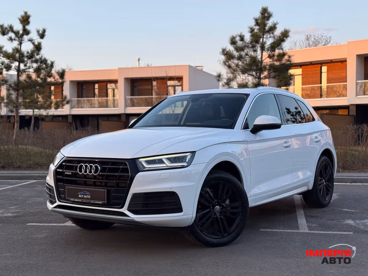 Audi Q5 - фото 1
