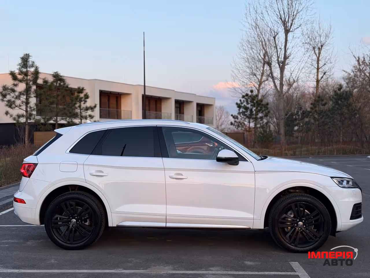 Audi Q5 - фото 3