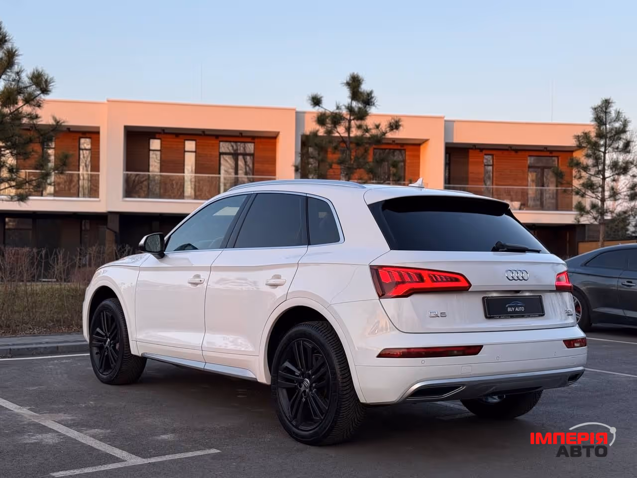 Audi Q5 - фото 7