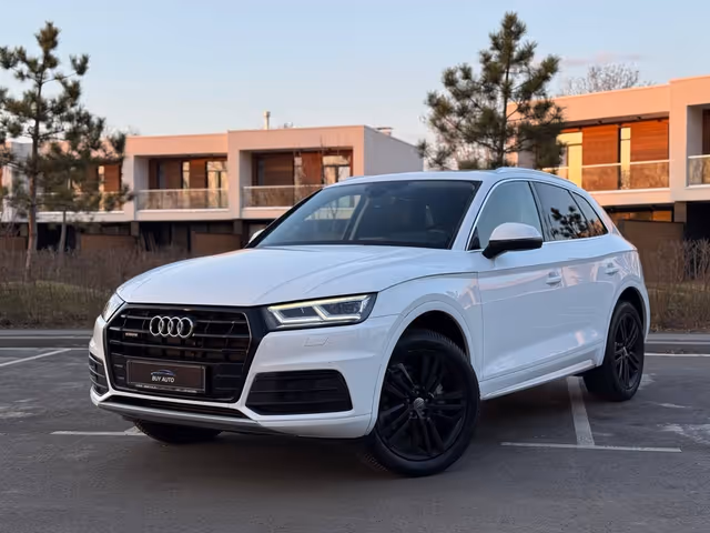 Audi Q5 - фото 1