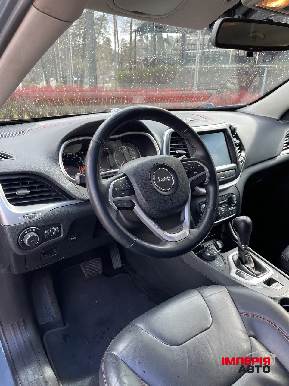 Jeep Cherokee - фото 16