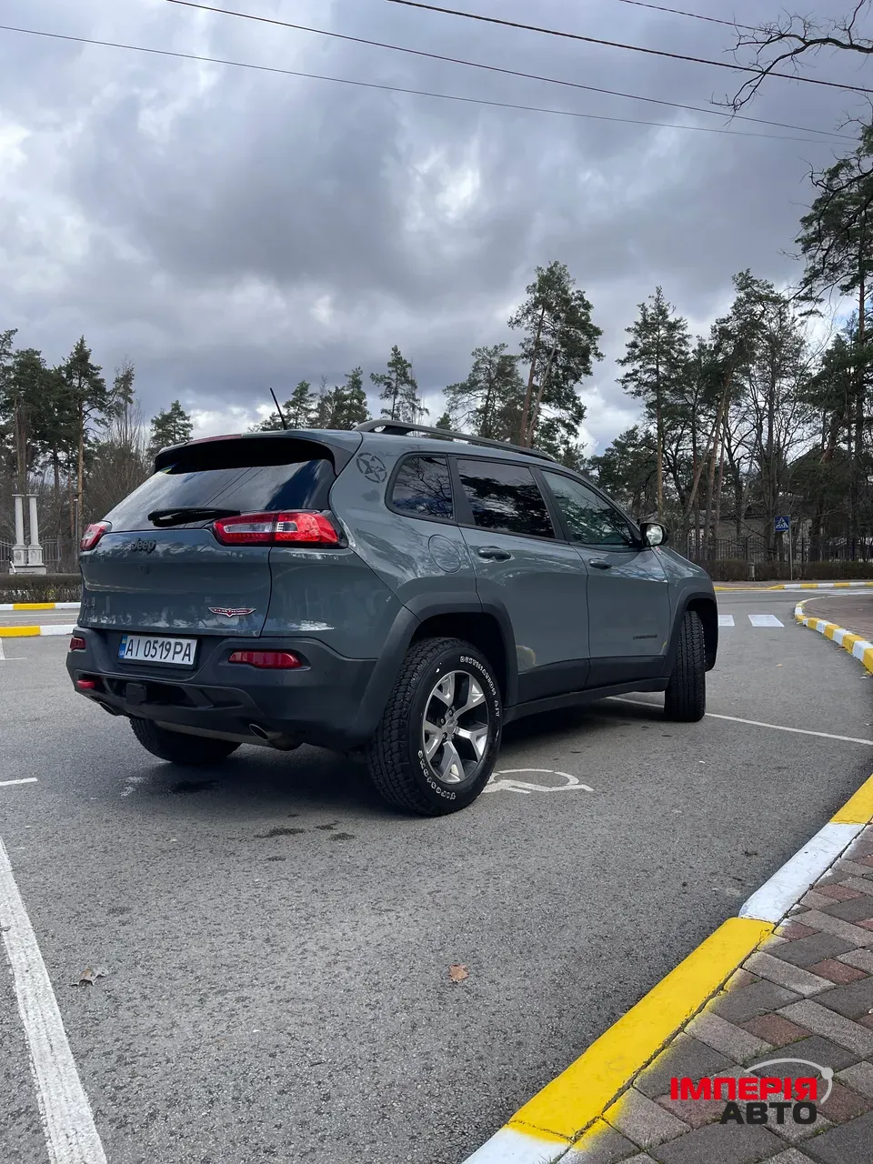 Jeep Cherokee - фото 6