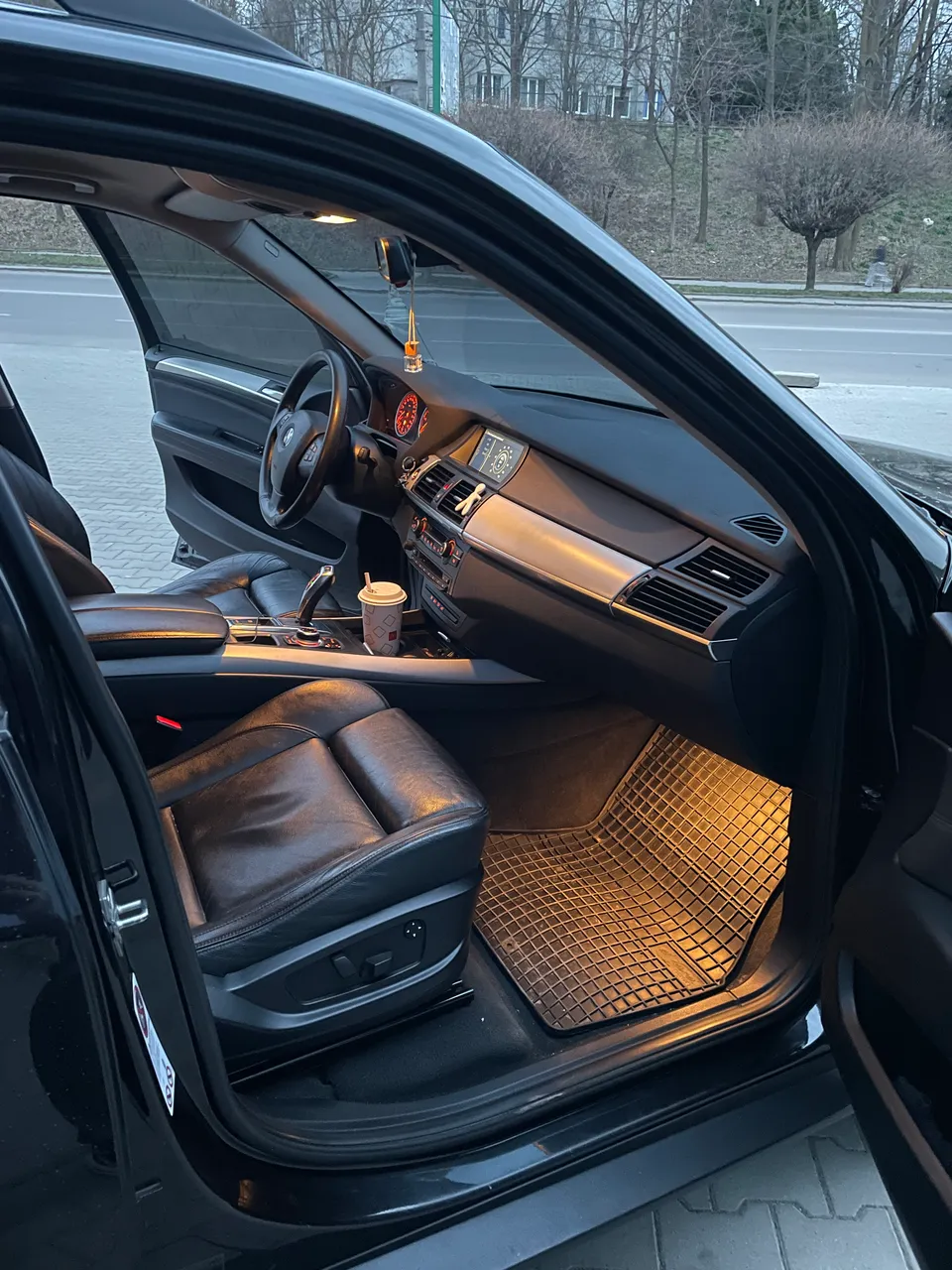 BMW X5 - фото 13