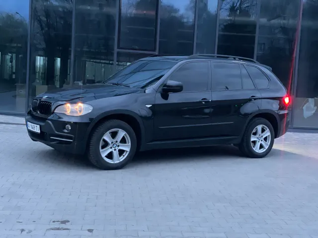 BMW X5 - фото 3