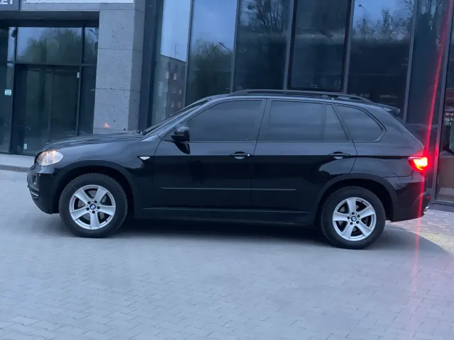 BMW X5 - фото 5