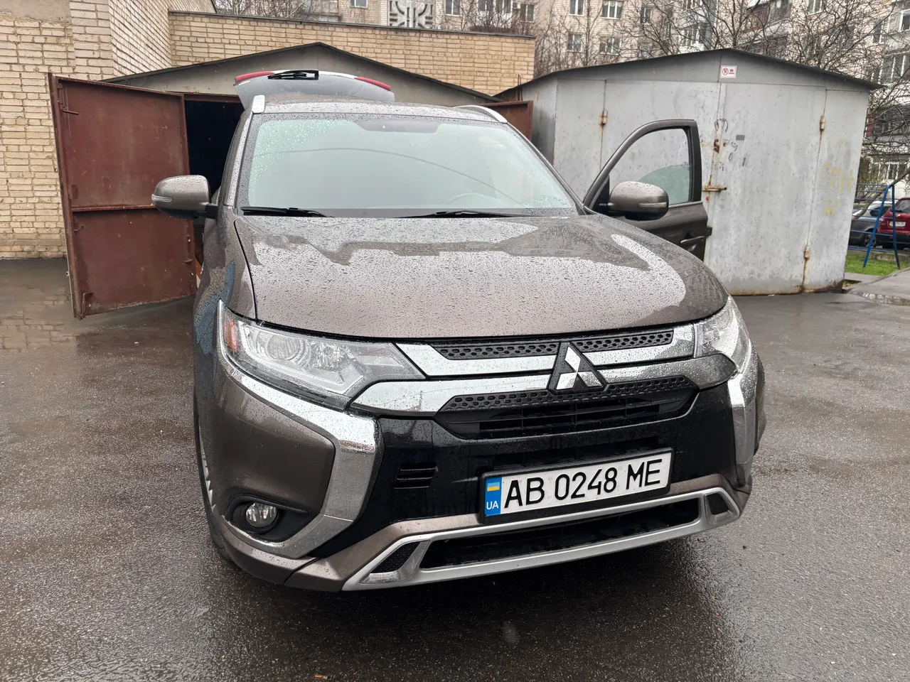 Mitsubishi Outlander - фото 16